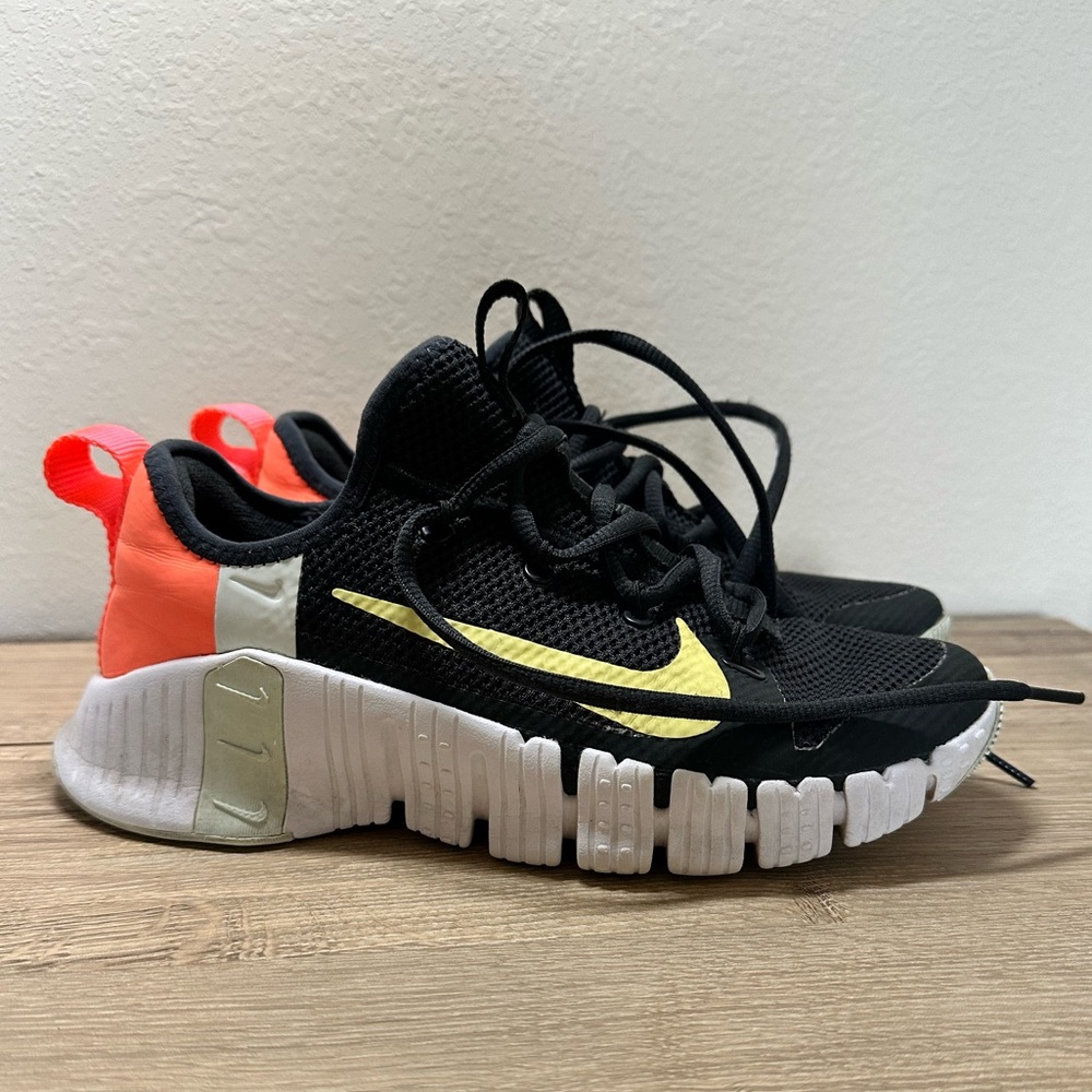 Nike Metcon Workout Sneaker Shoe Women